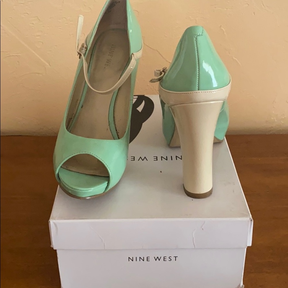 Teal heels